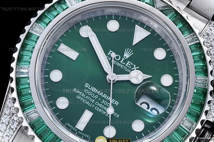 0110 Elegant Submariner 116610LV 904L Dia SS SS Grn Noob A 1080